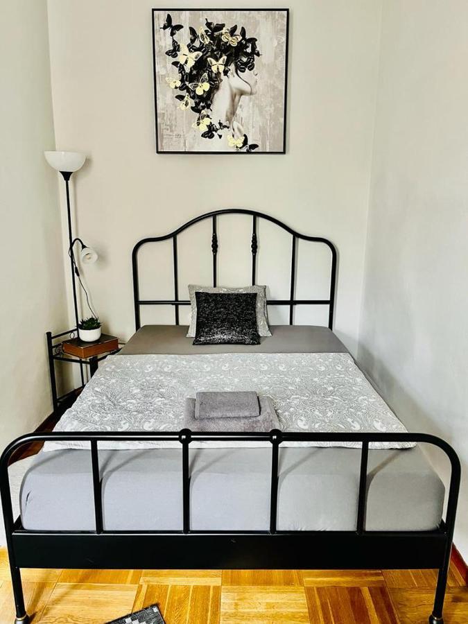 Beautiful City Centre Apartment Виена Екстериор снимка